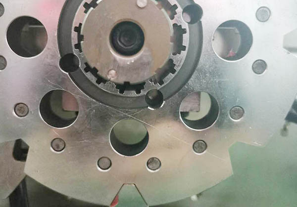 全自動(dòng)插紙機(jī)